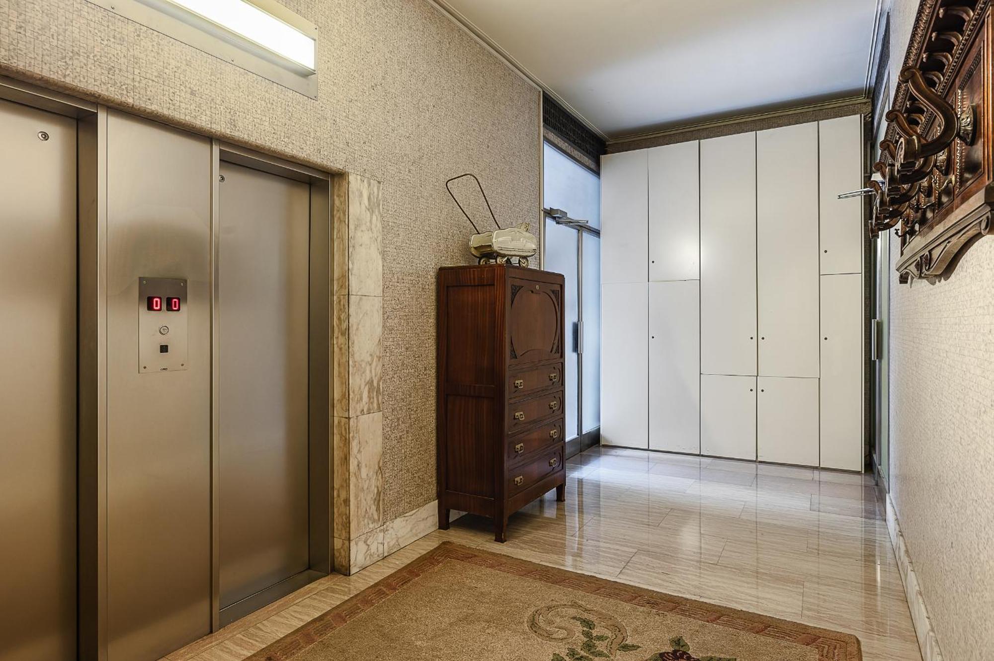 Classbnb - Two Apartments 400 Meters From The Duomo Milán Exterior foto